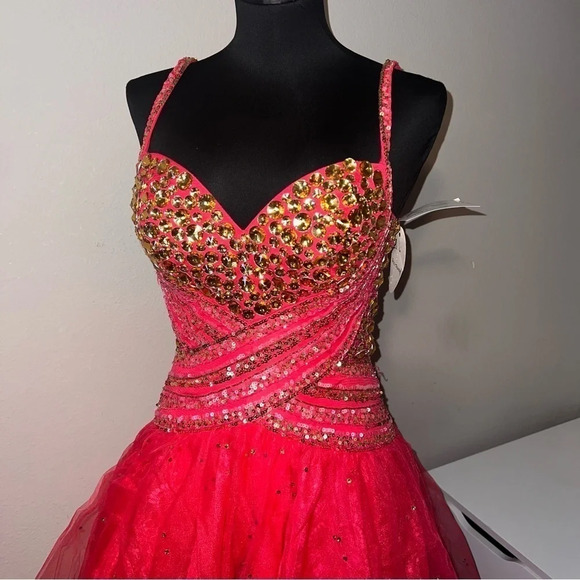 Sherri Hill 21168 Dress Size 6 - Picture 4 of 12